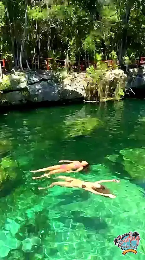 Nado en cenote