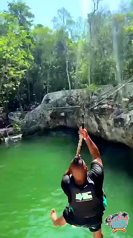 Tirolesa al cenote